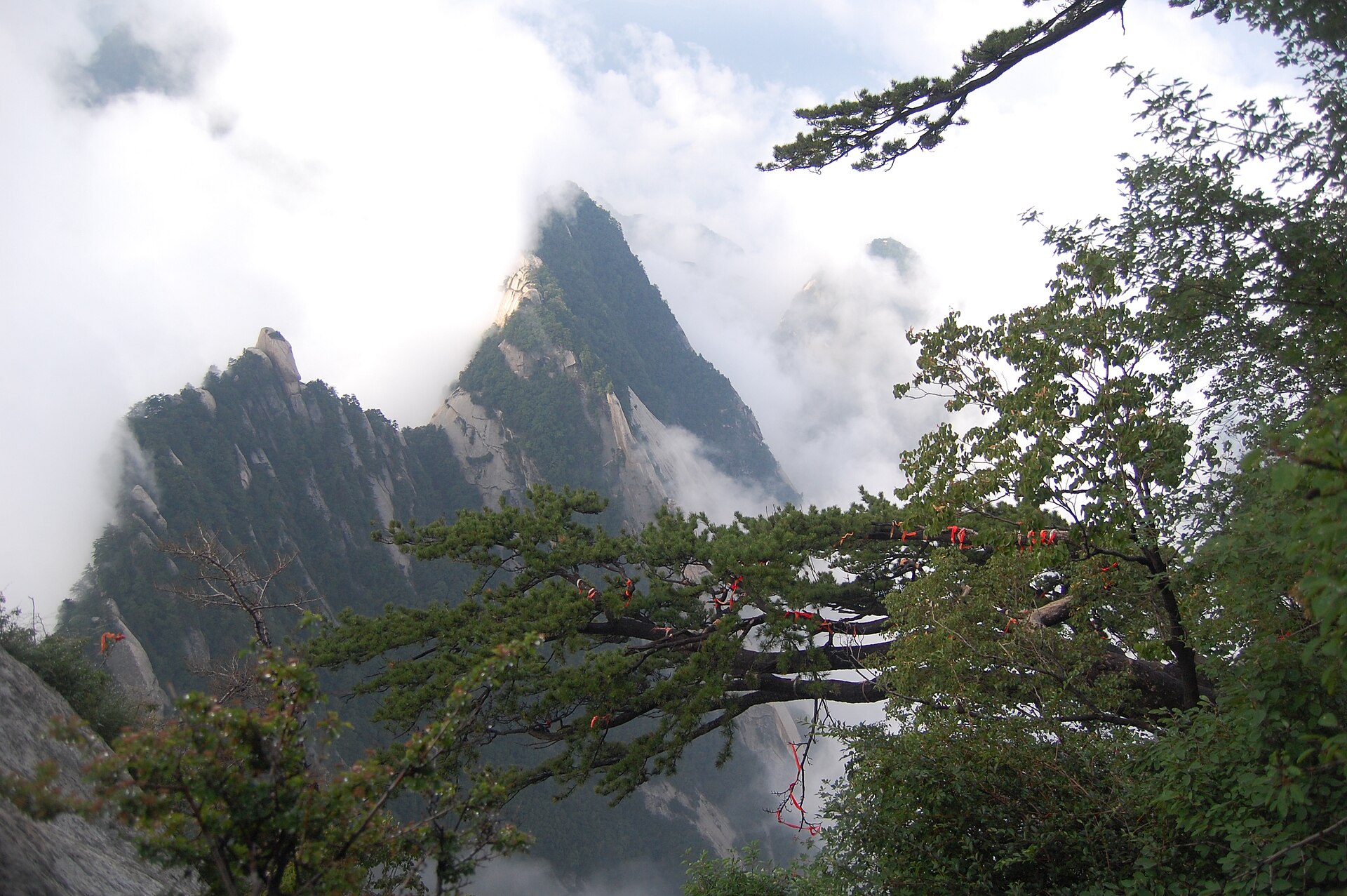 Mount Huashan gallery image 1