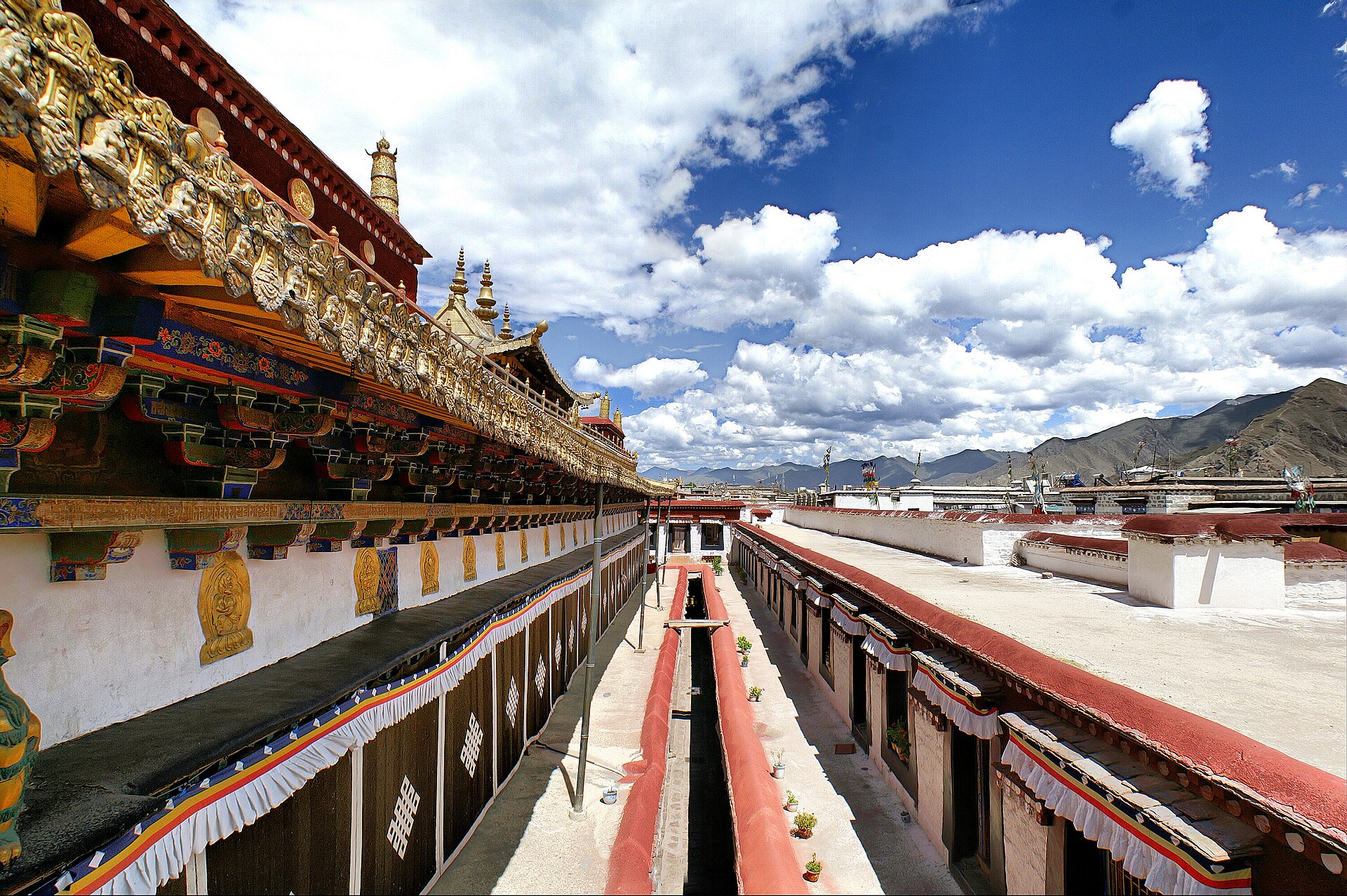 Jokhang Temple gallery image 1